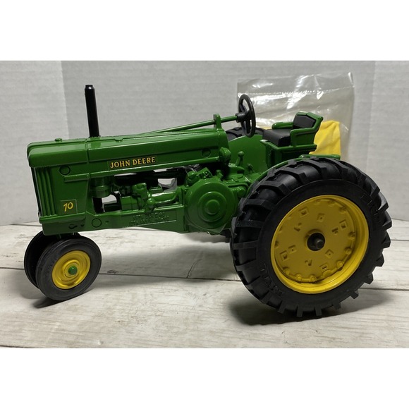 John Deere Model "70" Die Cast Tractor  Numbered With Box 10th Anniversary - Picture 3 of 13